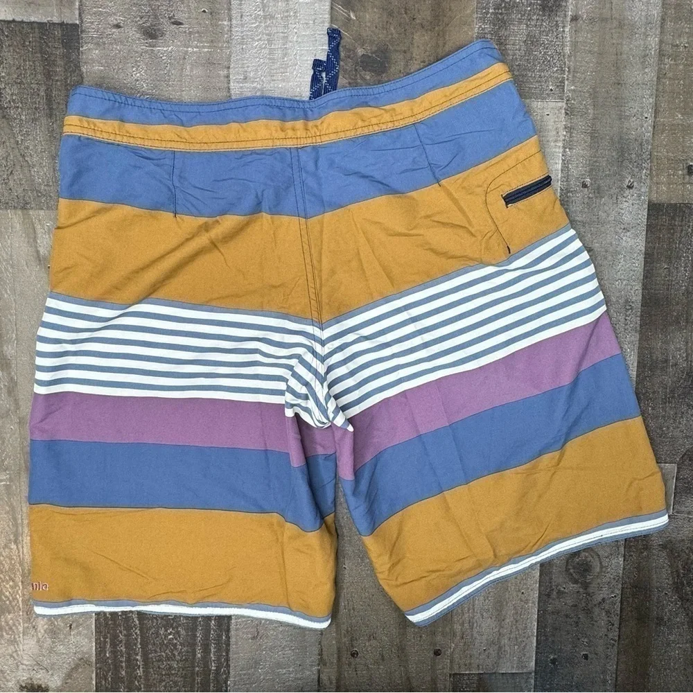 Patagonia Wavefarer Engineered Board Short size 32